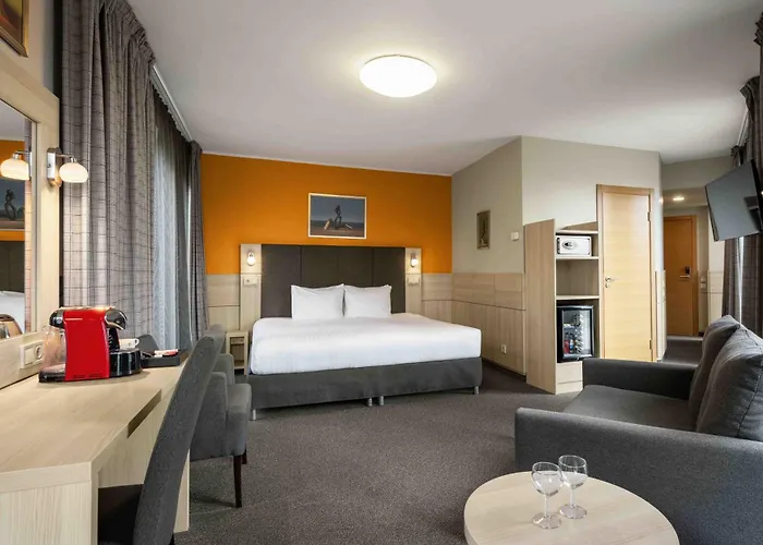 Hotel Wellton & 4*