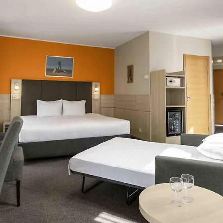 Hotel Wellton & 4*